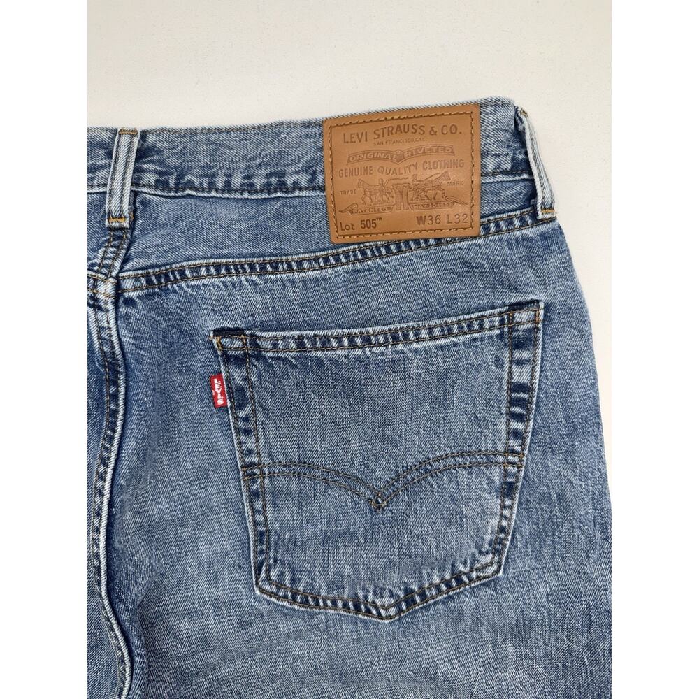 Levi's 505 Mens Jeans 36x32 Medium Wash Blue Regular Fit Straight Leg Denim - Picture 6 of 11